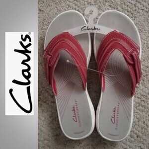 NWT Clarks Cloudsteppers sandals women's size 8 red